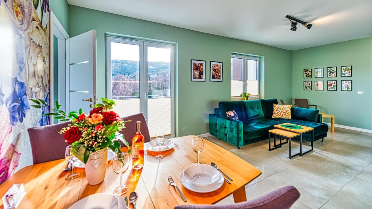 Apartament Kwiatowy - 5D Apartamenty Swieradow-Zdroj Luaran gambar